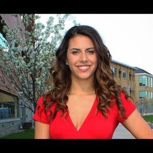 Meet your Posher, Alessia